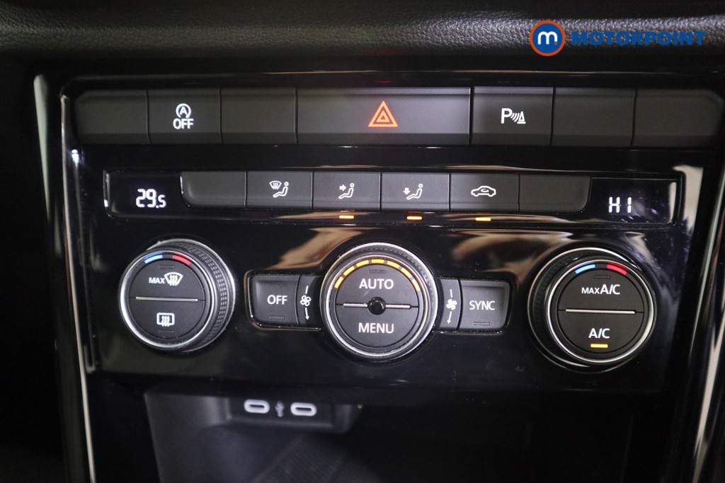 Volkswagen T-Roc Black Edition Manual Petrol SUV - Stock Number (1597664) - 7th supplementary image