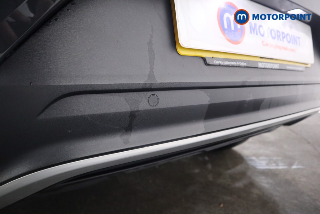 Volkswagen T-Roc Black Edition Manual Petrol SUV - Stock Number (1597664) - 17th supplementary image