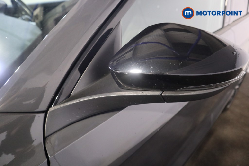 Volkswagen T-Roc Black Edition Manual Petrol SUV - Stock Number (1597664) - 23rd supplementary image