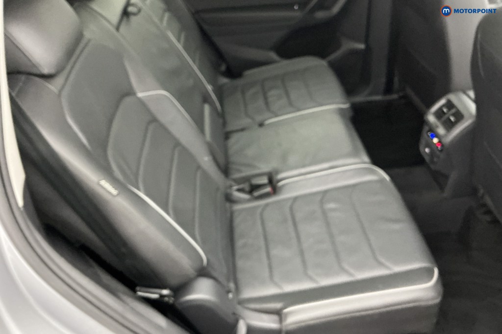 Volkswagen Tiguan Allspace Elegance Automatic Petrol SUV - Stock Number (1598236) - 4th supplementary image