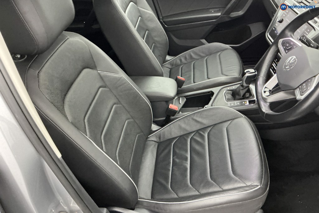 Volkswagen Tiguan Allspace Elegance Automatic Petrol SUV - Stock Number (1598236) - 5th supplementary image