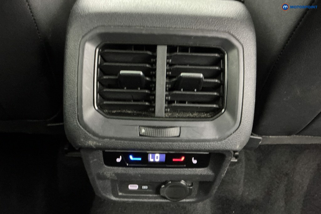 Volkswagen Tiguan Allspace Elegance Automatic Petrol SUV - Stock Number (1598236) - 10th supplementary image