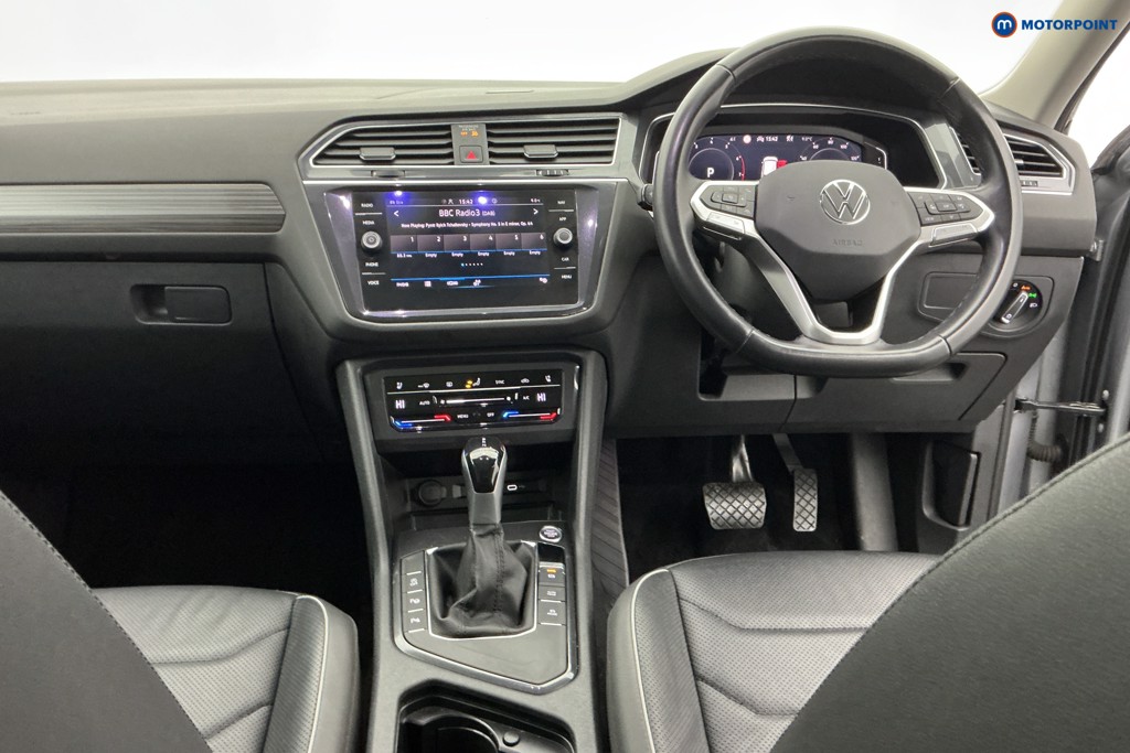 Volkswagen Tiguan Allspace Elegance Automatic Petrol SUV - Stock Number (1598236) - 12th supplementary image