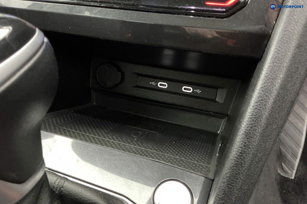 Volkswagen Tiguan Allspace Elegance Automatic Petrol SUV - Stock Number (1598236) - 16th supplementary image