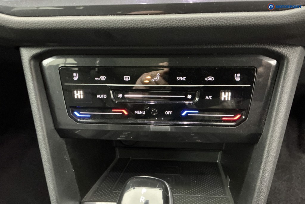 Volkswagen Tiguan Allspace Elegance Automatic Petrol SUV - Stock Number (1598236) - 17th supplementary image