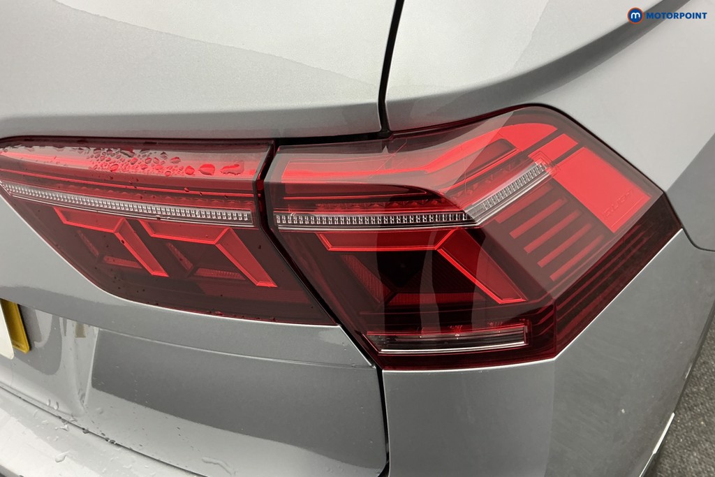 Volkswagen Tiguan Allspace Elegance Automatic Petrol SUV - Stock Number (1598236) - 31st supplementary image