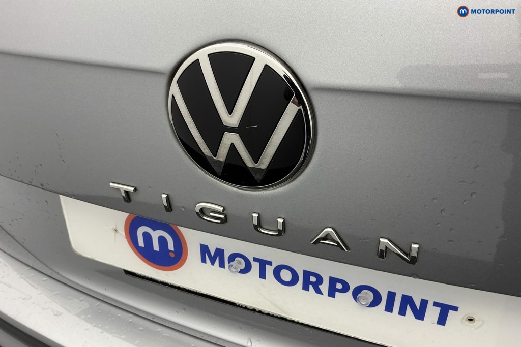 Volkswagen Tiguan Allspace Elegance Automatic Petrol SUV - Stock Number (1598236) - 32nd supplementary image