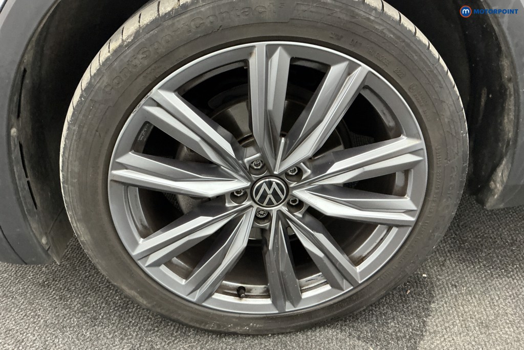 Volkswagen Tiguan Allspace Elegance Automatic Petrol SUV - Stock Number (1598236) - 35th supplementary image