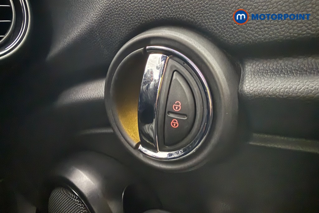Mini Hatchback Cooper Sport Automatic Petrol Hatchback - Stock Number (1598392) - 17th supplementary image