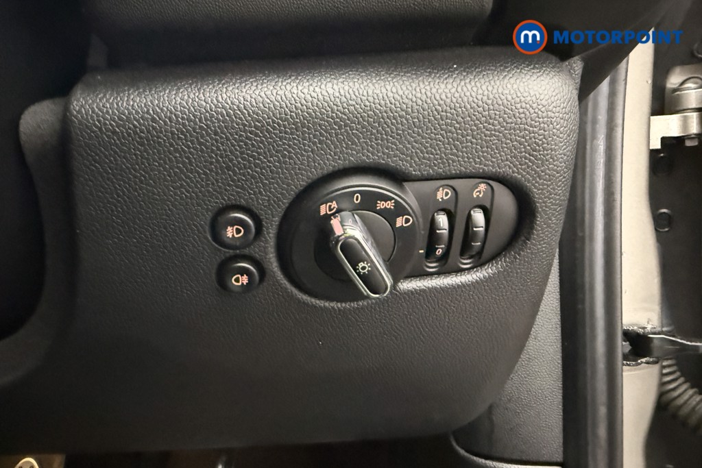 Mini Hatchback Cooper Sport Automatic Petrol Hatchback - Stock Number (1598392) - 18th supplementary image