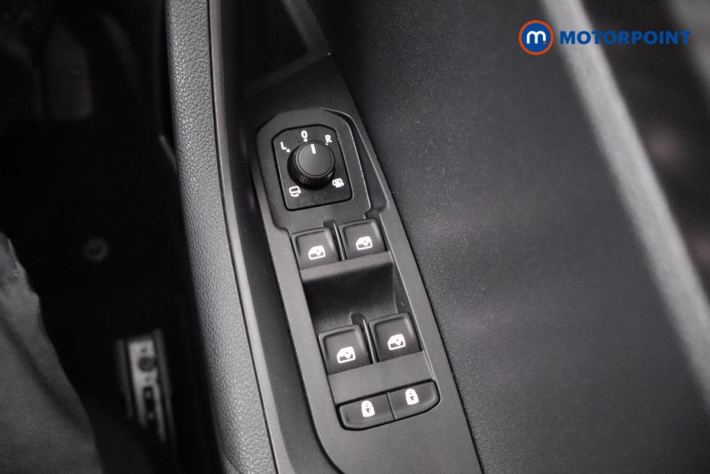 Skoda Karoq Sportline Edition Manual Petrol SUV - Stock Number (1598630) - 11th supplementary image