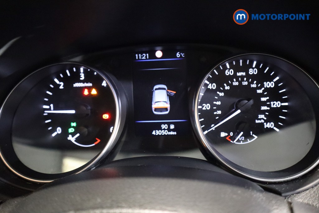 Nissan Qashqai Acenta Premium Manual Diesel SUV - Stock Number (1598895) - 4th supplementary image