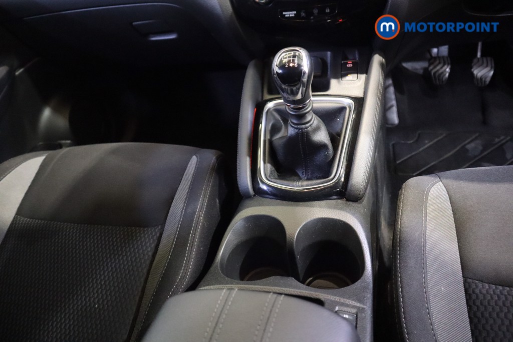 Nissan Qashqai Acenta Premium Manual Diesel SUV - Stock Number (1598895) - 6th supplementary image