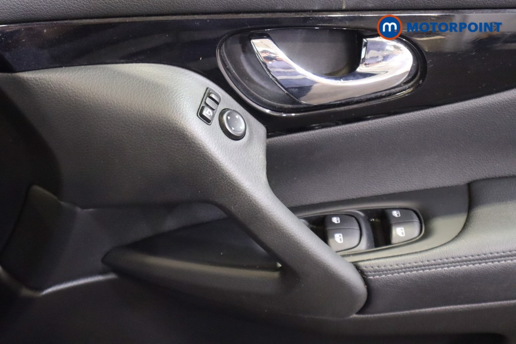 Nissan Qashqai Acenta Premium Manual Diesel SUV - Stock Number (1598895) - 10th supplementary image