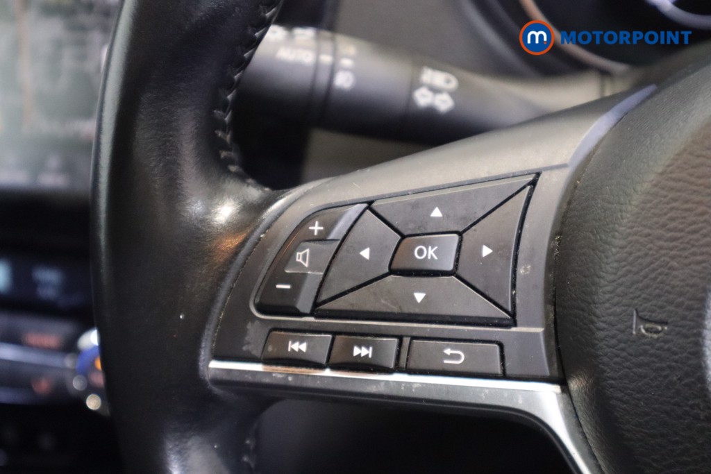 Nissan Qashqai Acenta Premium Manual Diesel SUV - Stock Number (1598895) - 16th supplementary image