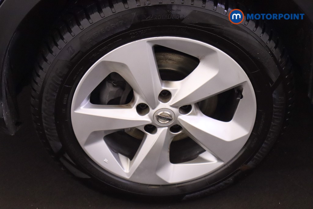 Nissan Qashqai Acenta Premium Manual Diesel SUV - Stock Number (1598895) - 24th supplementary image