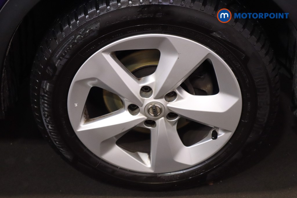 Nissan Qashqai Acenta Premium Manual Diesel SUV - Stock Number (1598895) - 25th supplementary image