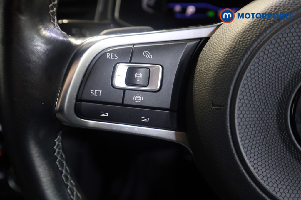 Volkswagen T-Roc R-Line Automatic Petrol SUV - Stock Number (1598923) - 3rd supplementary image
