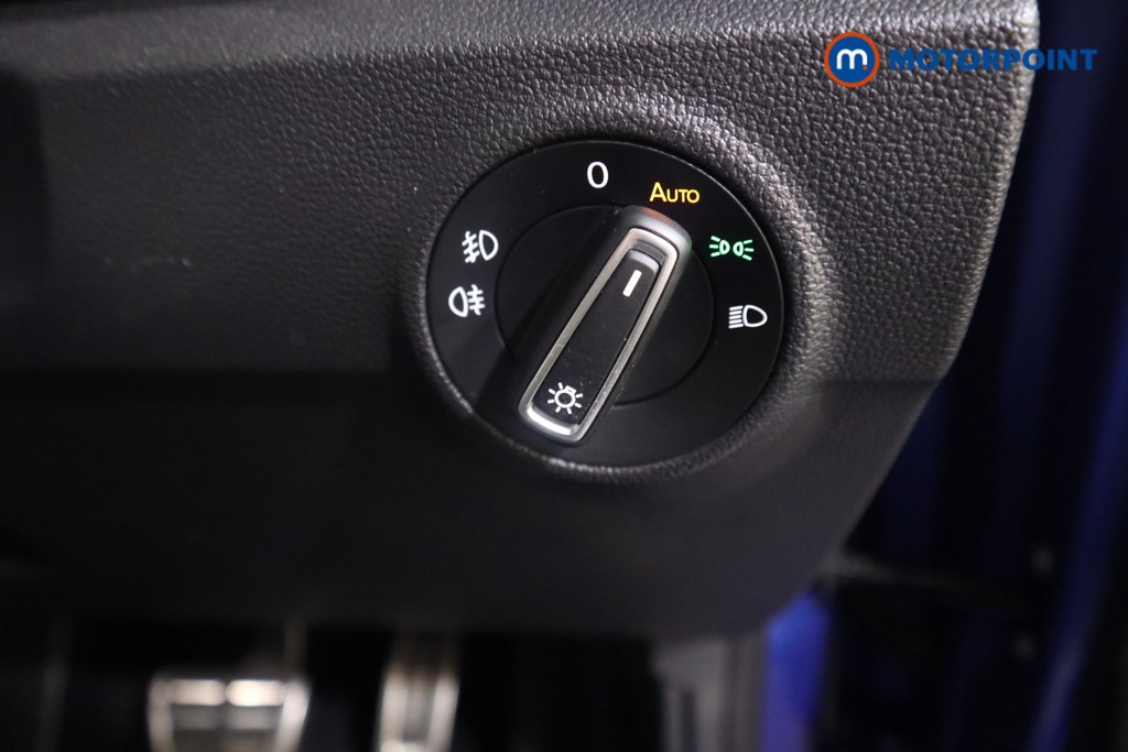 Volkswagen T-Roc R-Line Automatic Petrol SUV - Stock Number (1598923) - 10th supplementary image