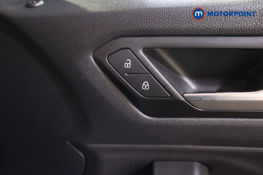 Volkswagen T-Roc R-Line Automatic Petrol SUV - Stock Number (1598923) - 11th supplementary image