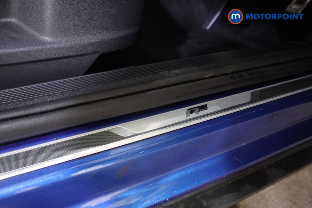 Volkswagen T-Roc R-Line Automatic Petrol SUV - Stock Number (1598923) - 13th supplementary image