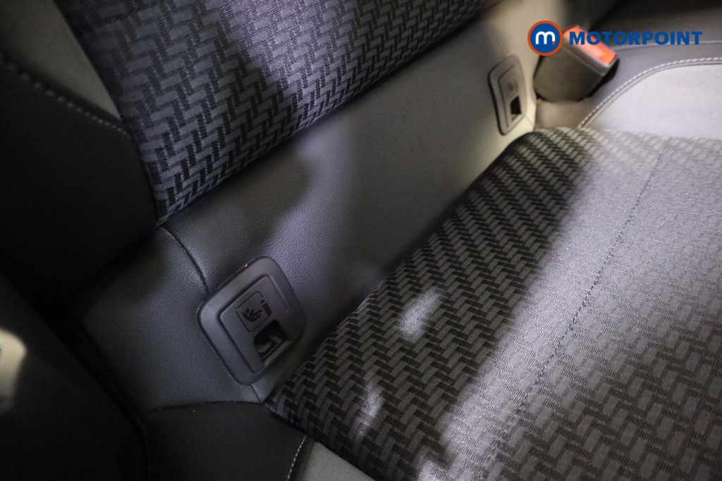 Volkswagen T-Roc R-Line Automatic Petrol SUV - Stock Number (1598923) - 17th supplementary image