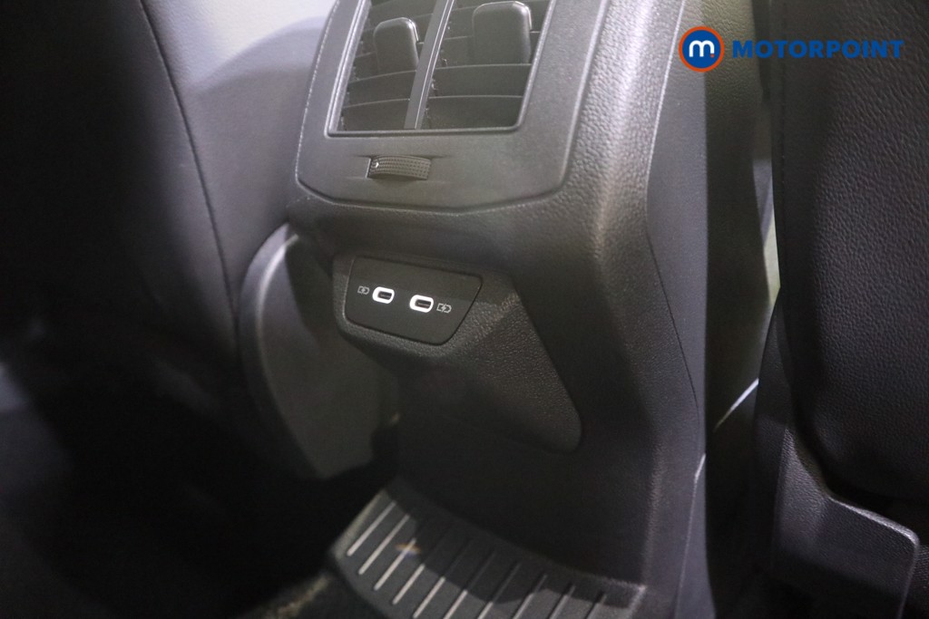 Volkswagen T-Roc R-Line Automatic Petrol SUV - Stock Number (1598923) - 18th supplementary image