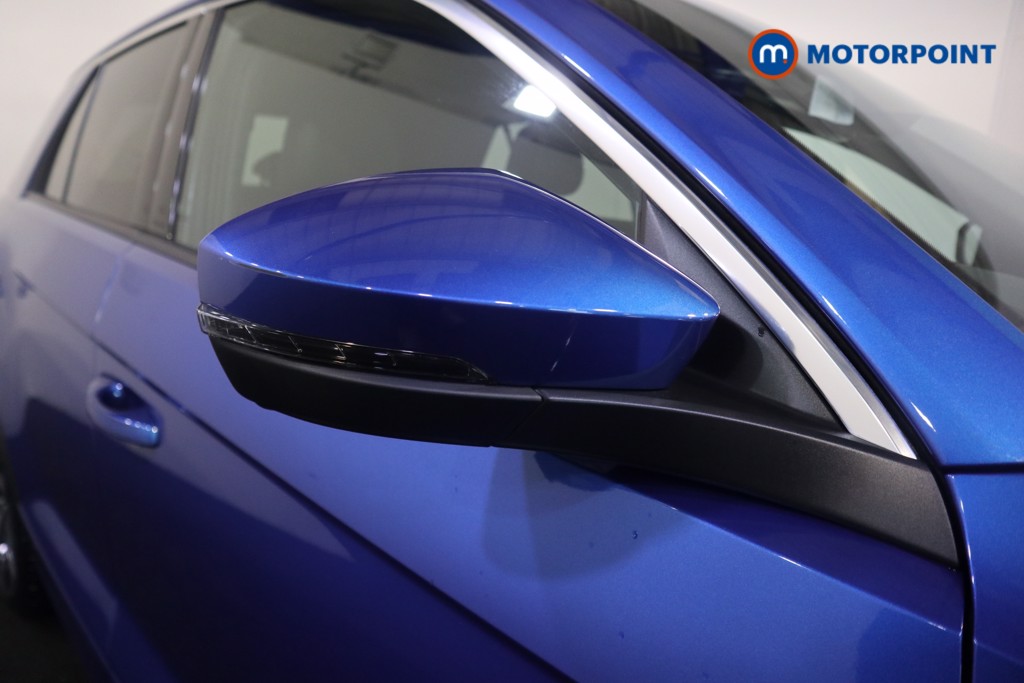 Volkswagen T-Roc R-Line Automatic Petrol SUV - Stock Number (1598923) - 30th supplementary image