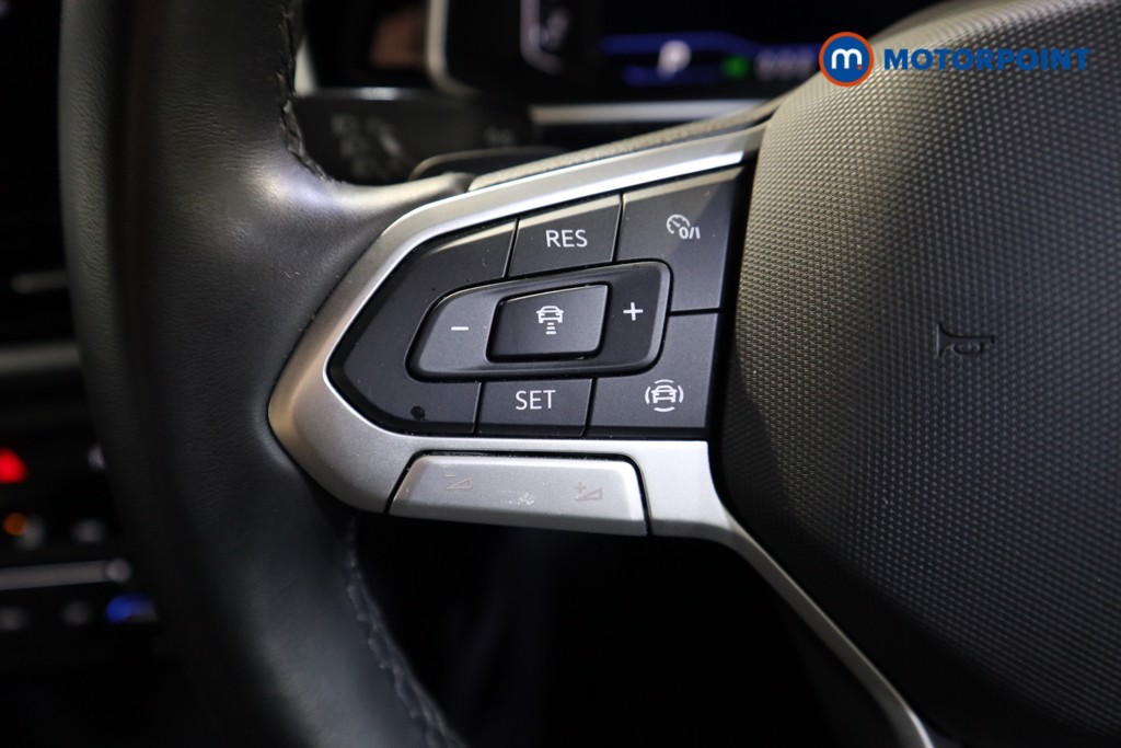 Volkswagen T-Roc R-Line Automatic Diesel SUV - Stock Number (1598933) - 3rd supplementary image