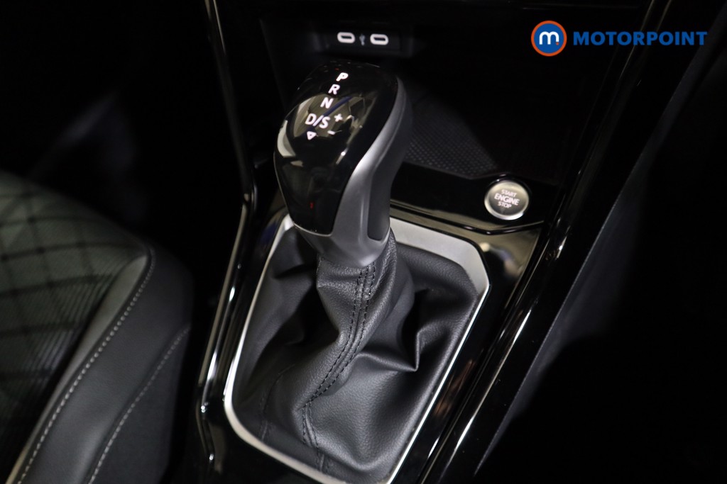 Volkswagen T-Roc R-Line Automatic Diesel SUV - Stock Number (1598933) - 9th supplementary image