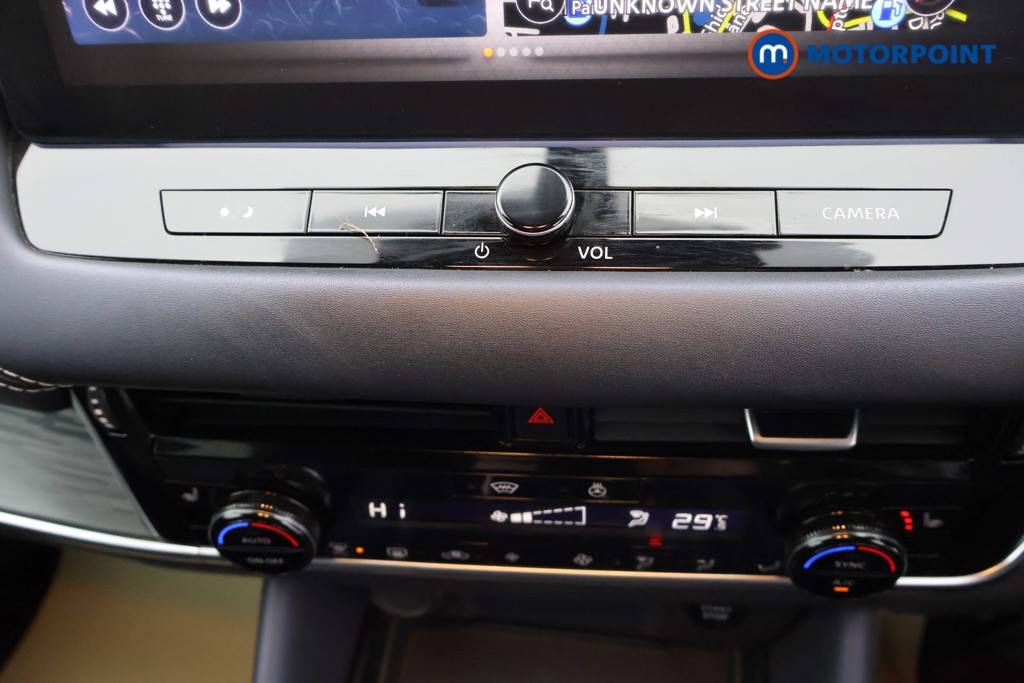 Nissan Qashqai Tekna Automatic Petrol-Electric Hybrid SUV - Stock Number (1599223) - 9th supplementary image