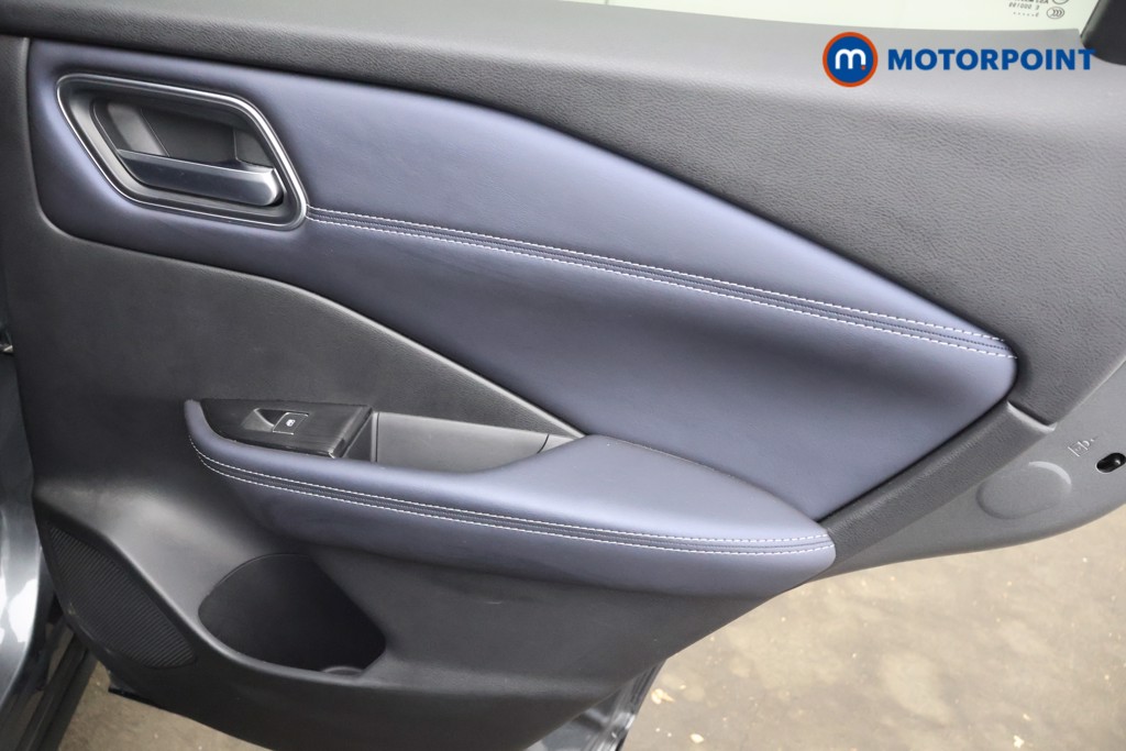 Nissan Qashqai Tekna Automatic Petrol-Electric Hybrid SUV - Stock Number (1599223) - 22nd supplementary image