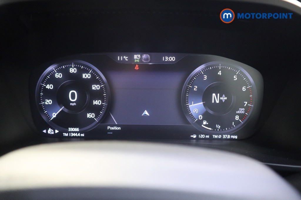 Volvo Xc40 Momentum Pro Manual Petrol SUV - Stock Number (1599241) - 5th supplementary image