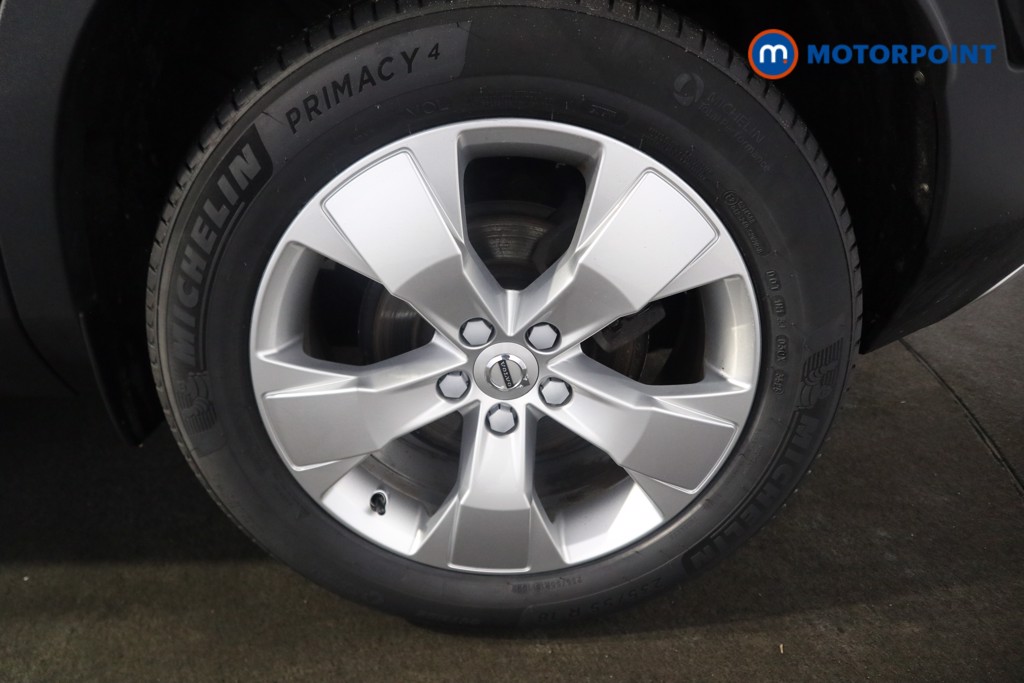 Volvo Xc40 Momentum Pro Manual Petrol SUV - Stock Number (1599241) - 21st supplementary image