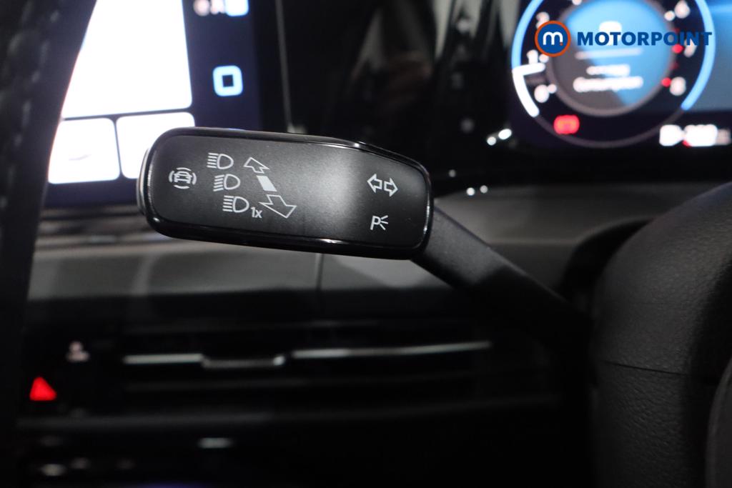 Volkswagen Golf Style Edition Manual Petrol Hatchback - Stock Number (1599290) - 6th supplementary image