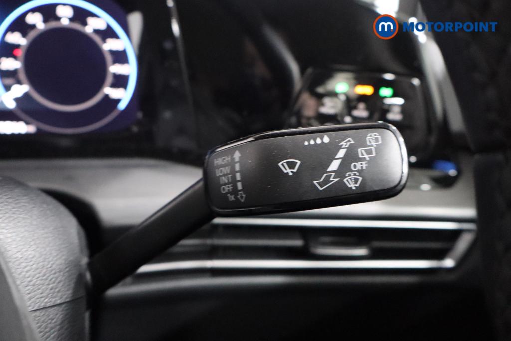 Volkswagen Golf Style Edition Manual Petrol Hatchback - Stock Number (1599290) - 7th supplementary image