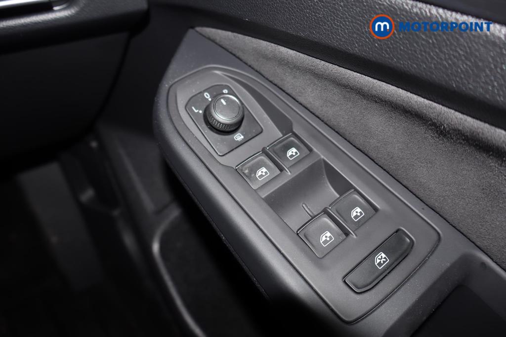 Volkswagen Golf Style Edition Manual Petrol Hatchback - Stock Number (1599290) - 11th supplementary image