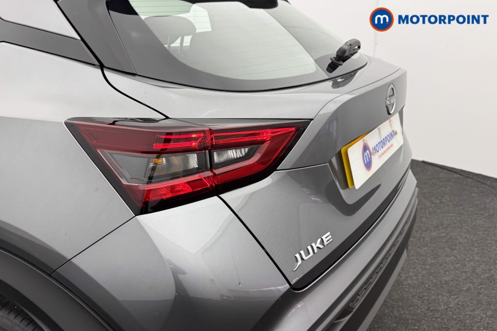 Nissan Juke Acenta Premium Automatic Petrol SUV - Stock Number (1599447) - 23rd supplementary image