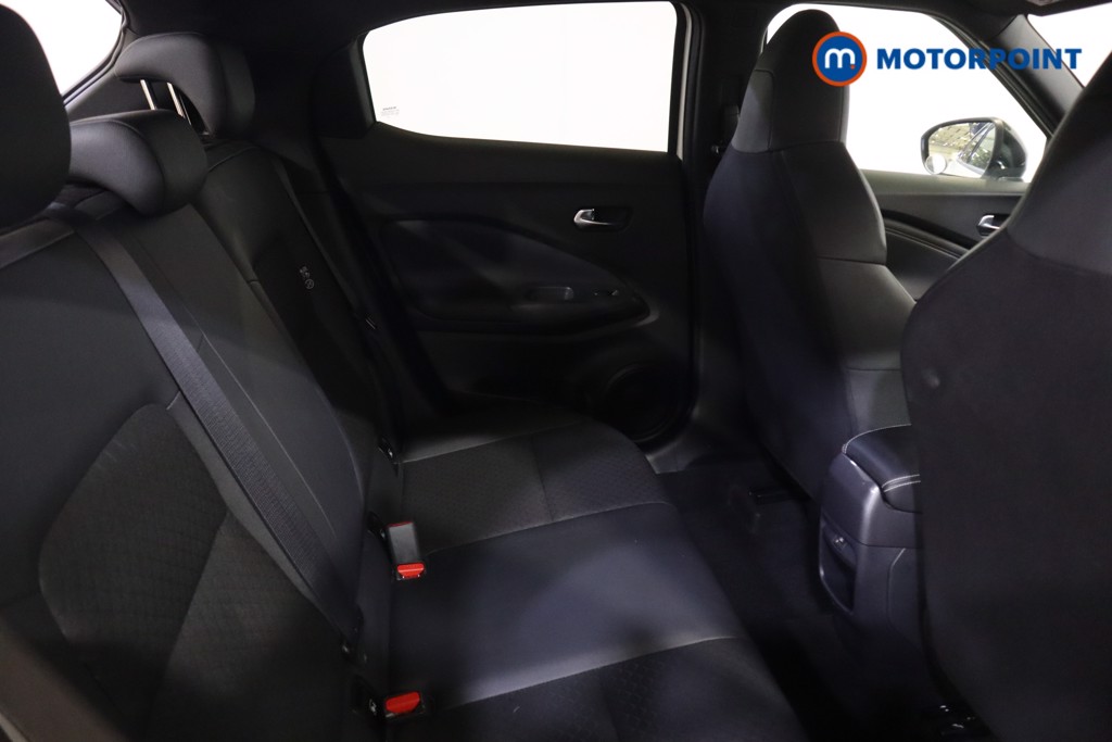 Nissan Juke N-Connecta Automatic Petrol SUV - Stock Number (1599453) - 19th supplementary image