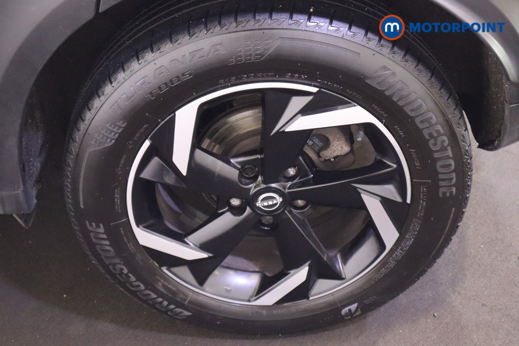 Nissan Juke N-Connecta Automatic Petrol SUV - Stock Number (1599453) - 23rd supplementary image