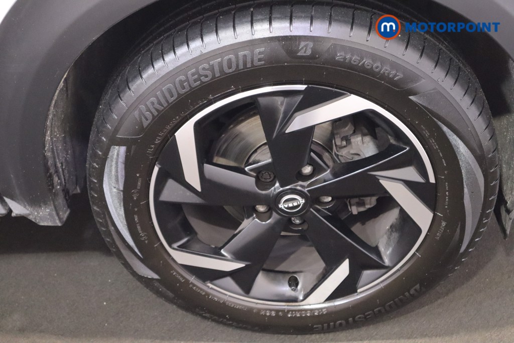 Nissan Juke N-Connecta Automatic Petrol SUV - Stock Number (1599453) - 25th supplementary image