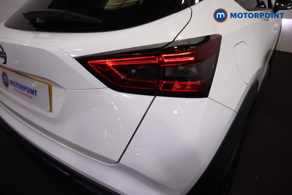 Nissan Juke N-Connecta Automatic Petrol SUV - Stock Number (1599453) - 27th supplementary image
