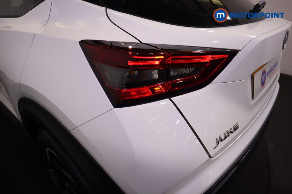 Nissan Juke N-Connecta Automatic Petrol SUV - Stock Number (1599453) - 29th supplementary image