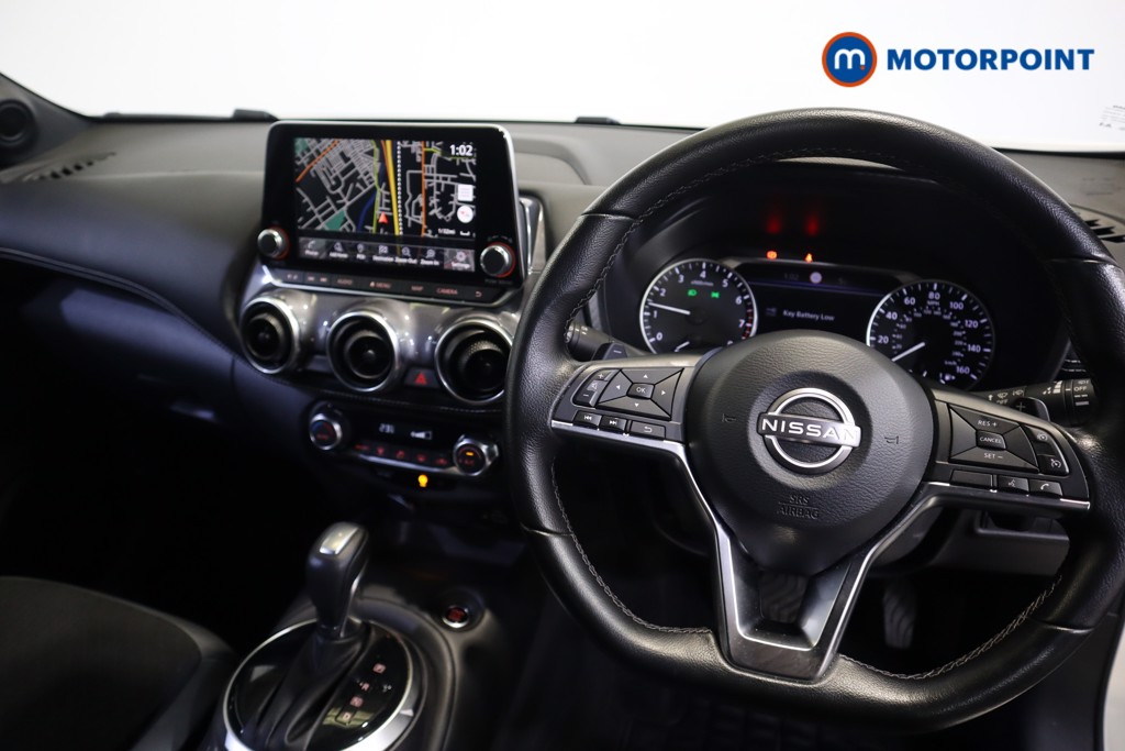 Nissan Juke N-Connecta Automatic Petrol SUV - Stock Number (1599453) - 1st supplementary image