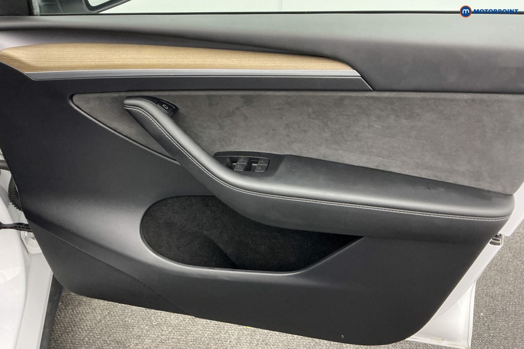 Tesla Model Y Long Range Automatic Electric SUV - Stock Number (1599651) - 22nd supplementary image