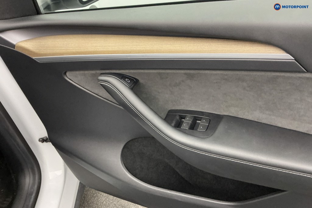 Tesla Model Y Long Range Automatic Electric SUV - Stock Number (1599651) - 23rd supplementary image