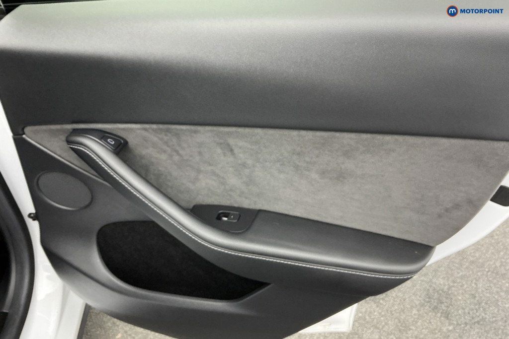 Tesla Model Y Long Range Automatic Electric SUV - Stock Number (1599651) - 24th supplementary image