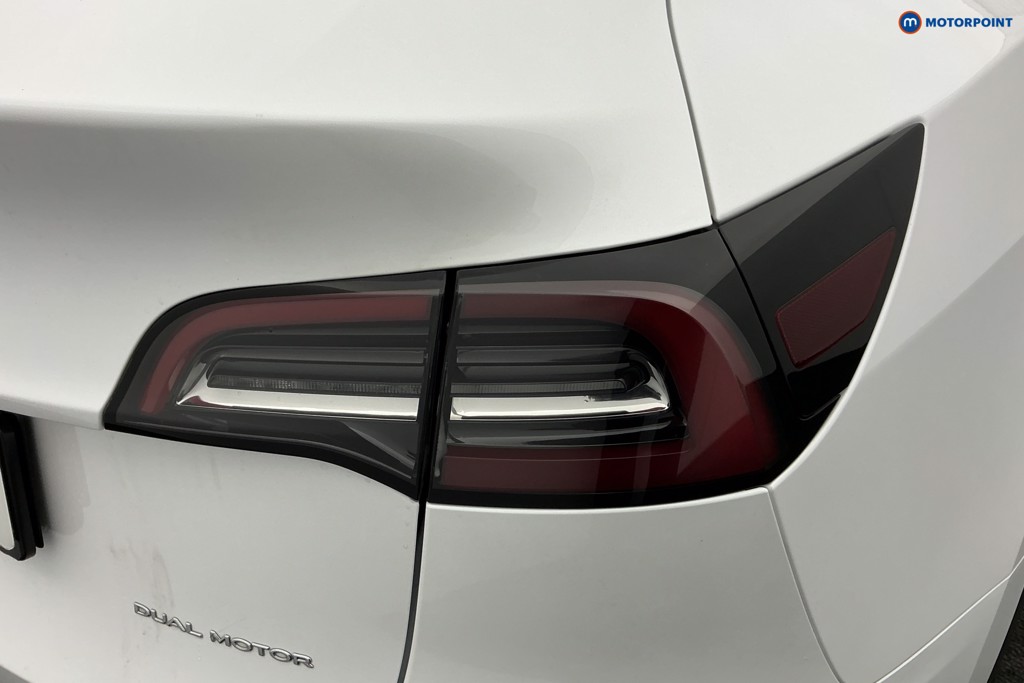 Tesla Model Y Long Range Automatic Electric SUV - Stock Number (1599651) - 30th supplementary image