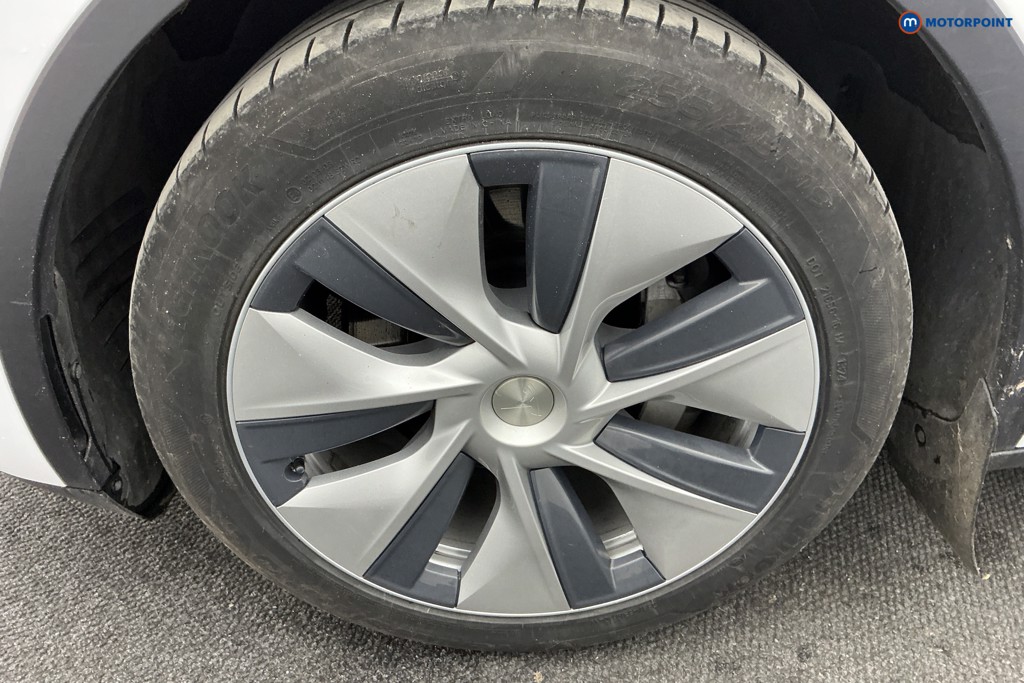 Tesla Model Y Long Range Automatic Electric SUV - Stock Number (1599651) - 35th supplementary image