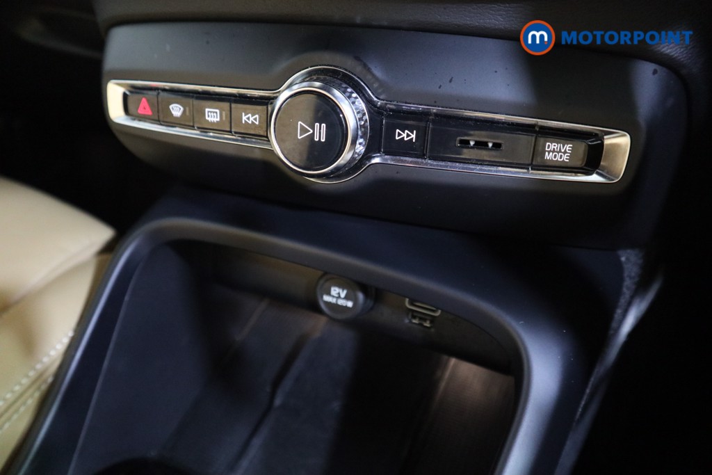Volvo Xc40 Inscription Pro Automatic Petrol Plug-In Hybrid SUV - Stock Number (1600013) - 8th supplementary image